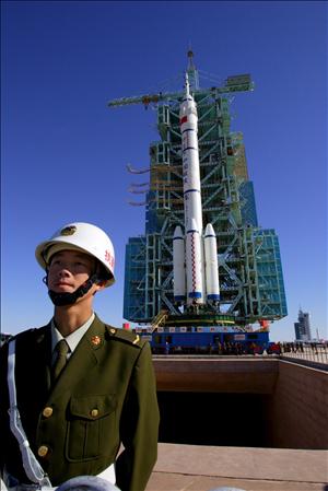 Shenzhou VI: China envía una nave con dos astronautas al espacio