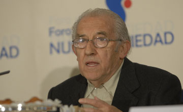 Gustavo Bueno en Nueva Economía Fórum / 13 de marzo de 2007