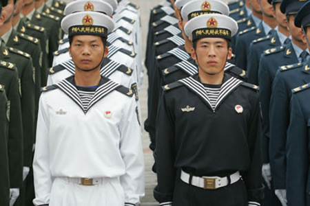 Ejército Popular de Liberación de China actualiza el modelo de uniforme de sus integrantes