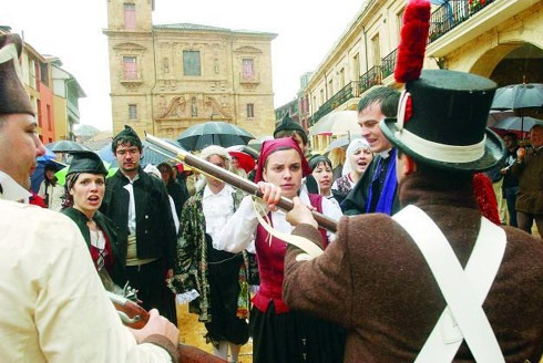 Recreación de los sucesos del 9 de mayo de 1808 en Oviedo, el día del bicentenario