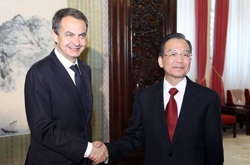 Nada más llegar a Pekín, Zapatero se reunió con el primer ministro chino, Wen Jiabao, en Zhongnanhai, la sede del gobierno chino