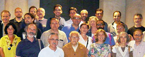 Grupo alrededor de Gustavo Bueno. 